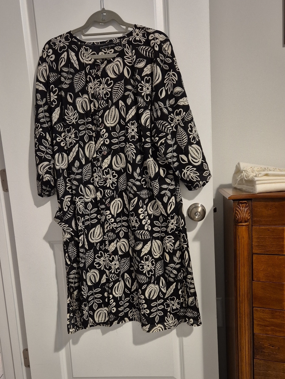 GUDRUN SJODEN Black and White Floral Long Sleeve Tunic Dress